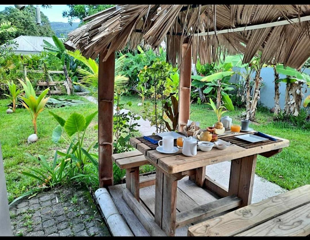 L'Oasi Guest House Baie Lazare  ภายนอก รูปภาพ