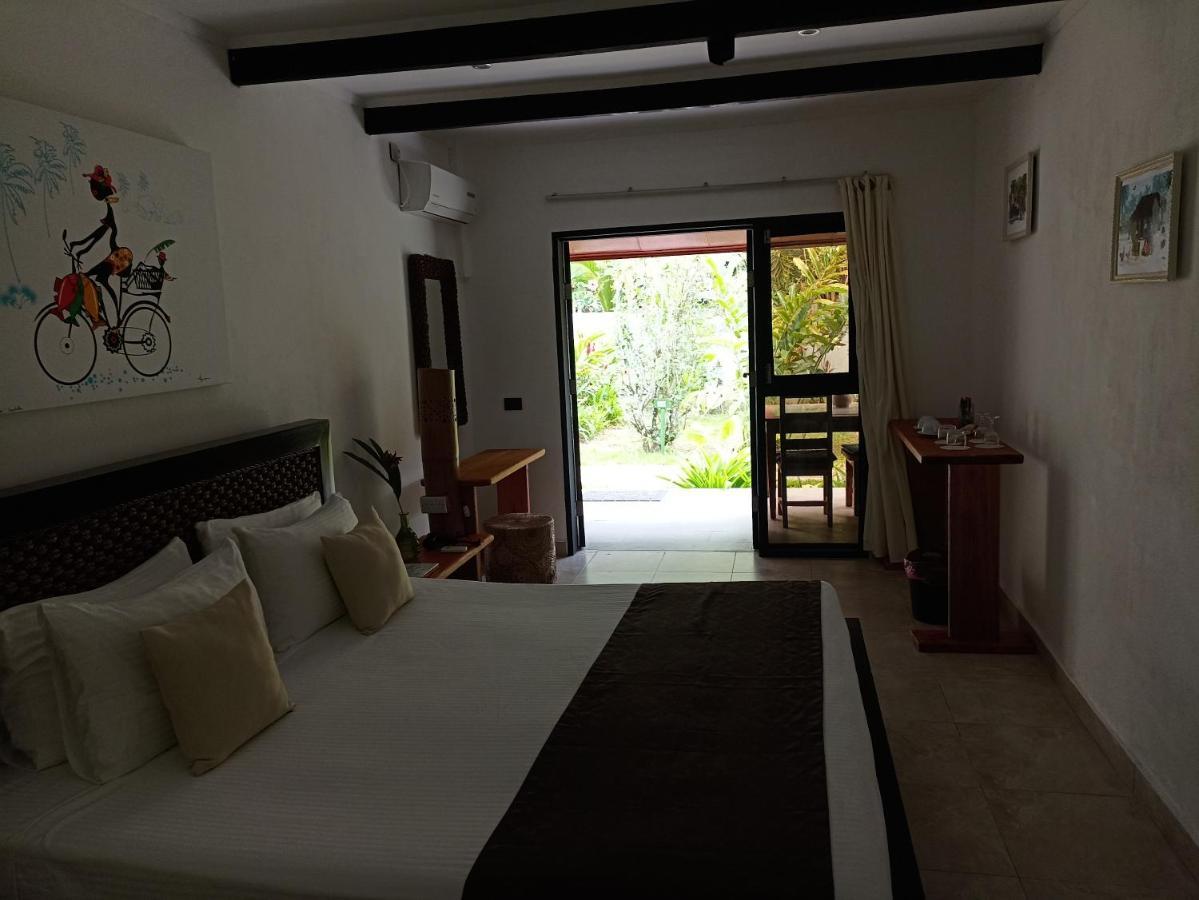 L'Oasi Guest House Baie Lazare  ภายนอก รูปภาพ